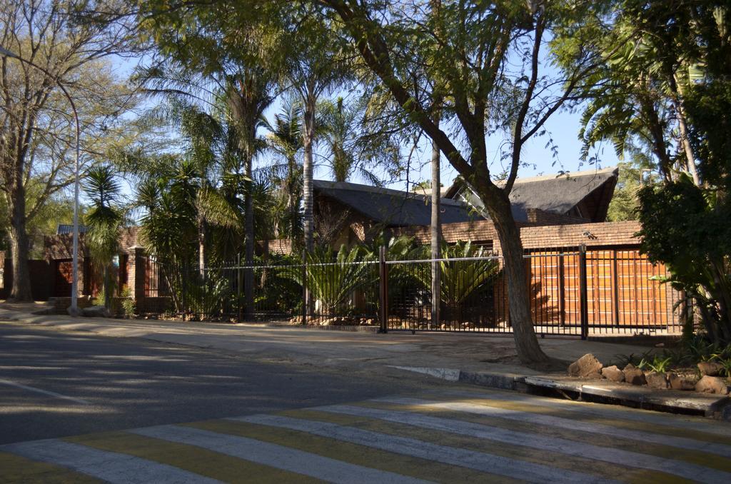 Birrea Guest House Pietersburg Buitenkant foto